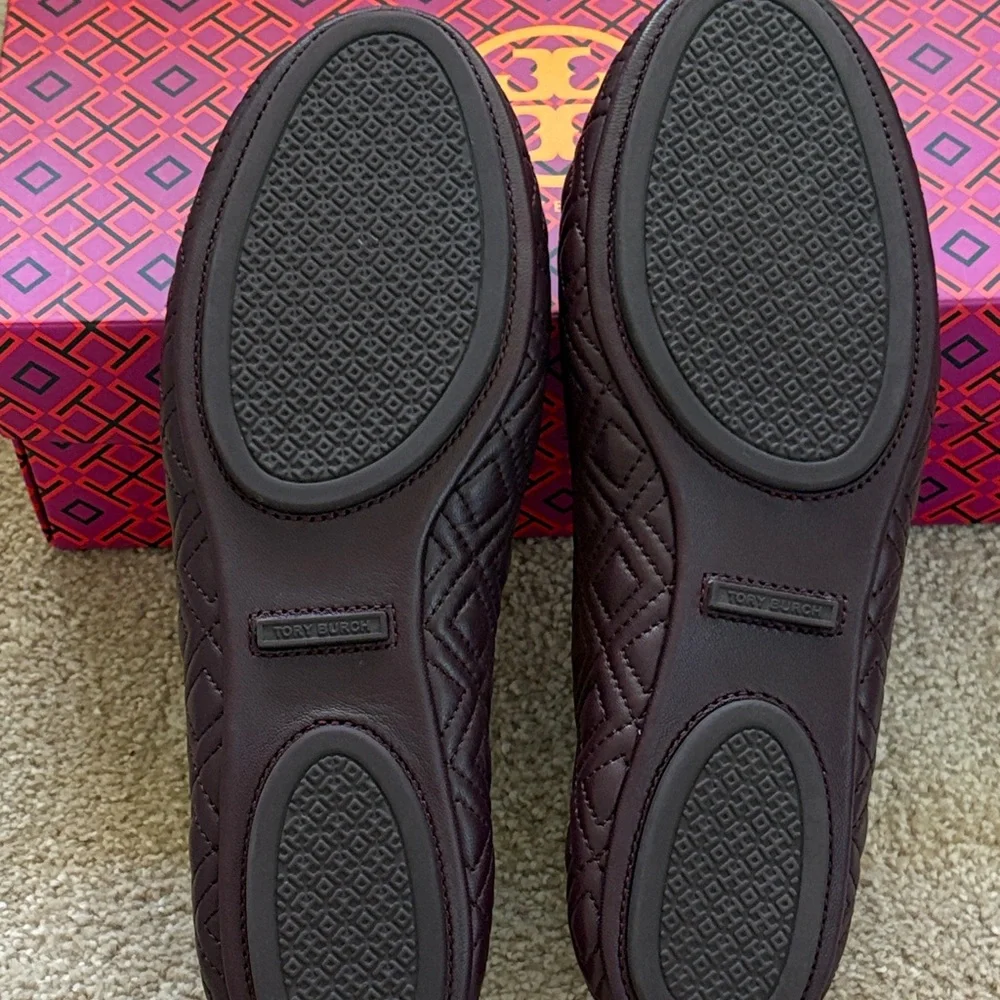 Tory Burch Dark Port Purple Quilted Minnie Travel Nappa Leather Flats Gold Logo - Picture 7 of 10